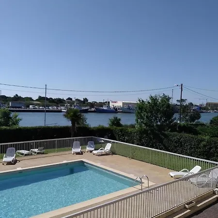 Apartment Les Terrasses De La Piscine Agde