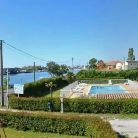 Les Terrasses De La Piscine * Agde