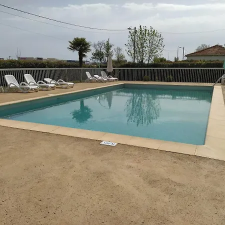 Les Terrasses De La Piscine *