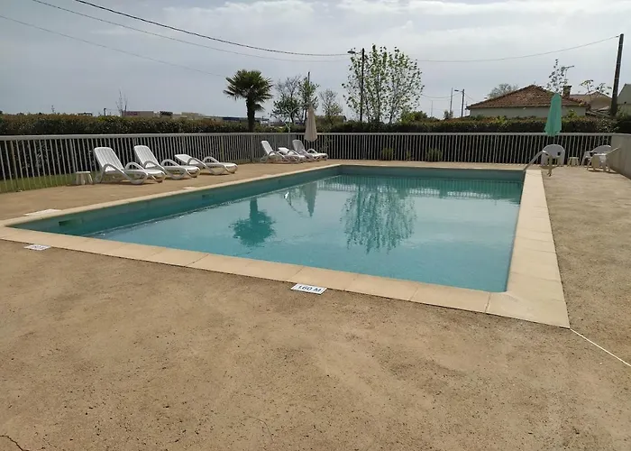 Les Terrasses De La Piscine *